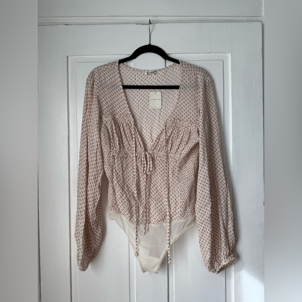 Free People NWT Sunny Meadow Ditsy Floral Bodysuit Size Large - Picture 2 of 6